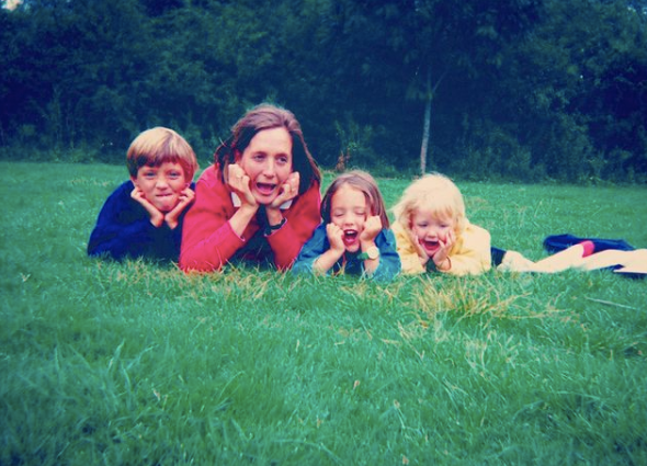 christina ulfsparre with her mother and siblings